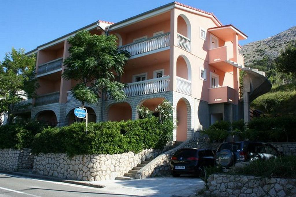 Apartments Andelina Паг Экстерьер фото
